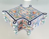 Chinese lidded trinket box 6 character mark porcelain ribbon dish vintage