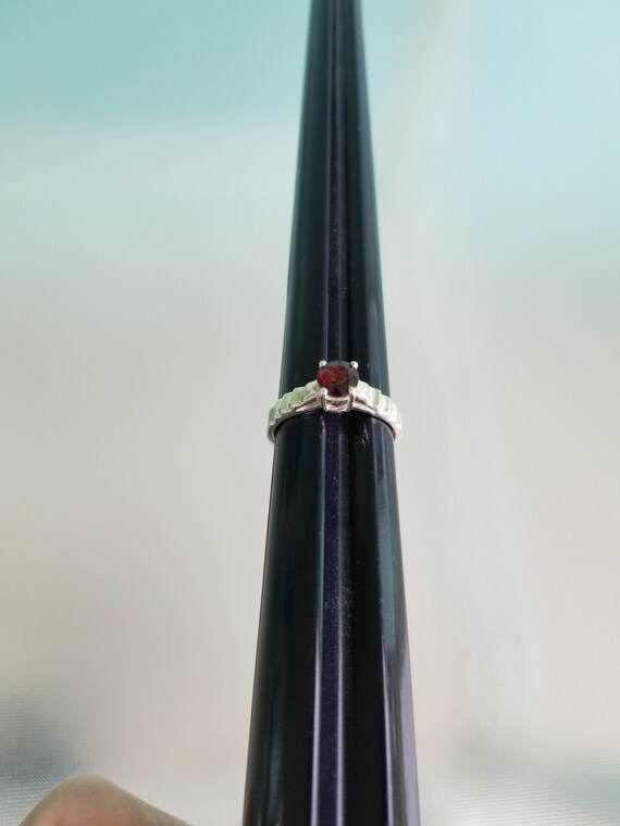 Sterling Size 9 Garnet Solitaire Ring silver - image 4