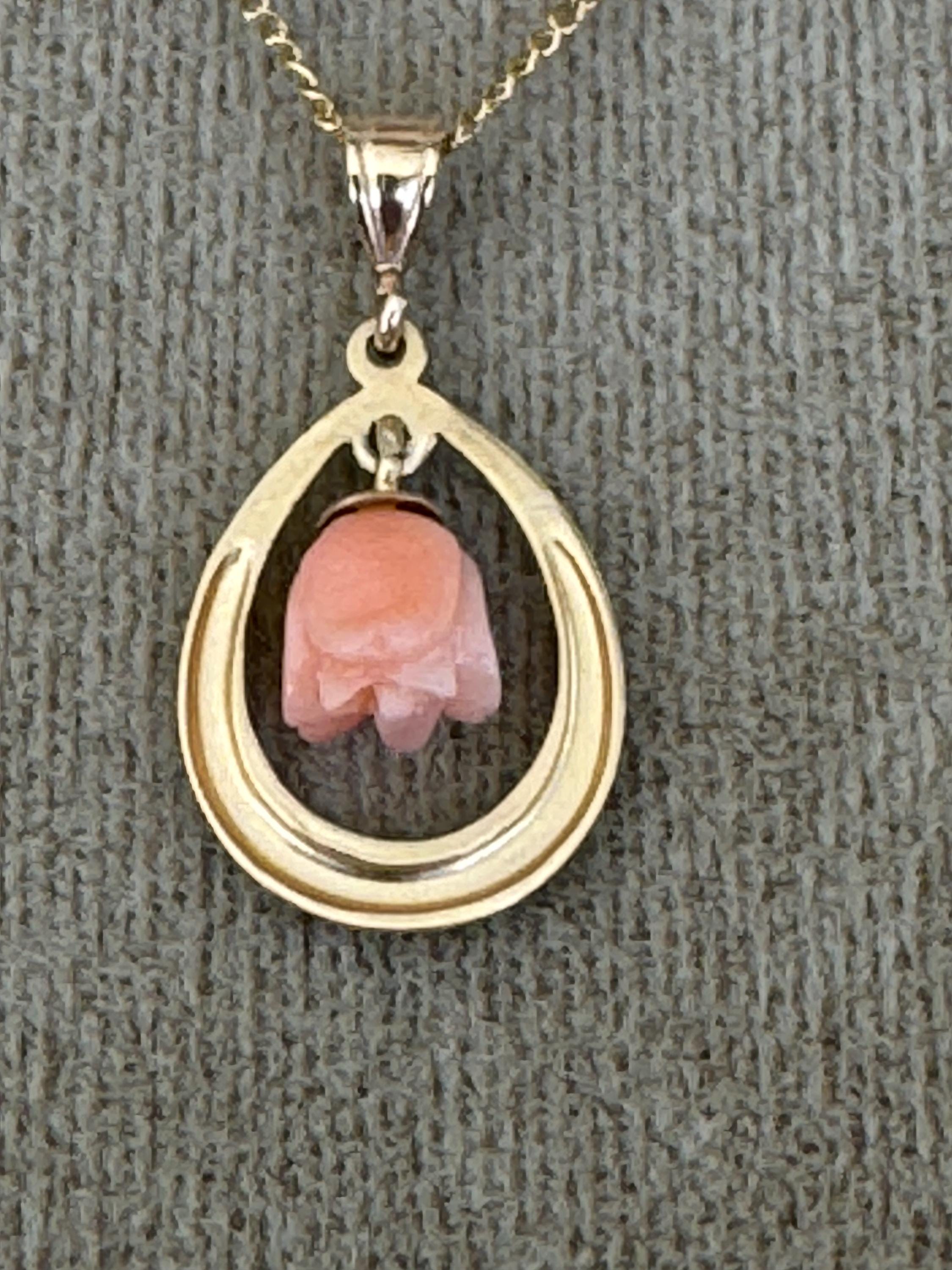 Maui Divers Hawaii Coral Pendant Necklace and Earring Set 14k Gold