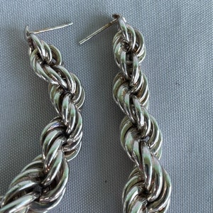 Silver dangle Earrings Twist Chain