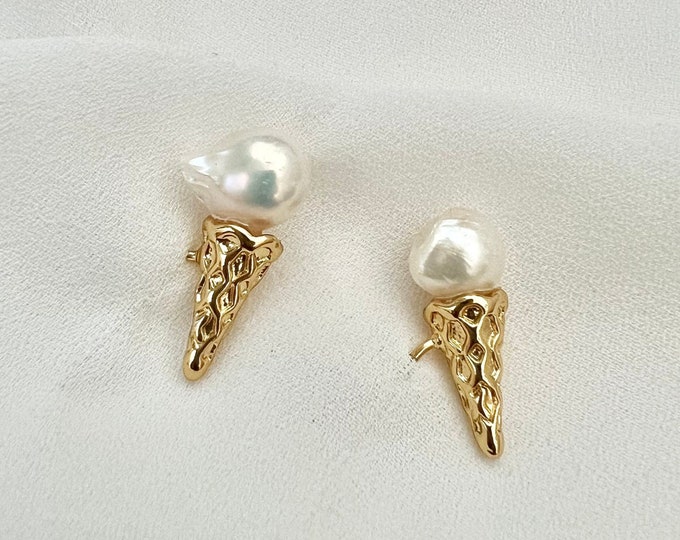 Ice cream Freshwater pearl gold earrings