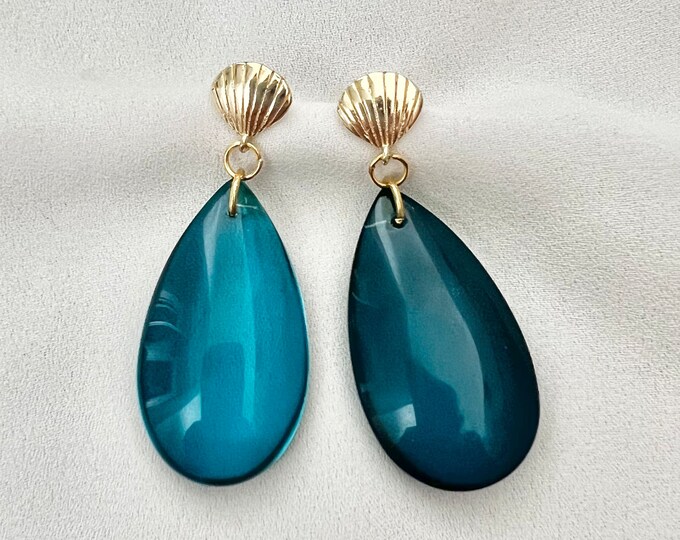 Aqua glass drop gold shell earrings