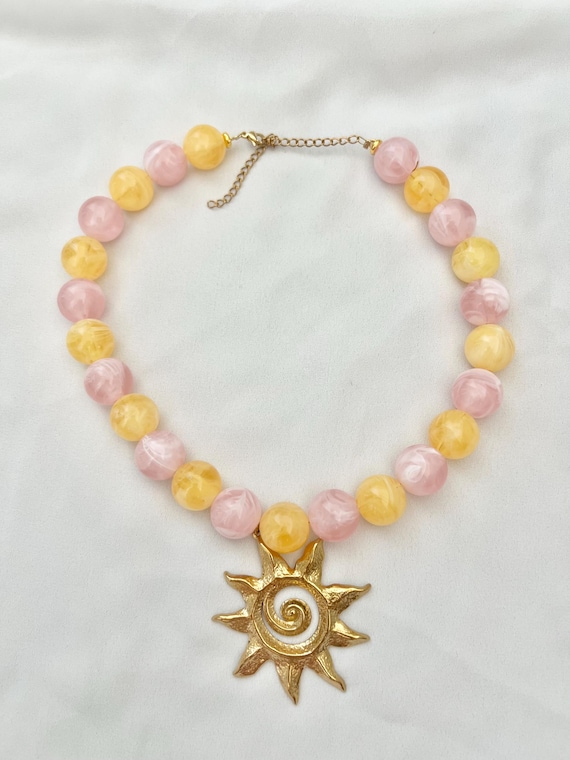 Sun pendant yellow pink large bead Barque pearl necklace