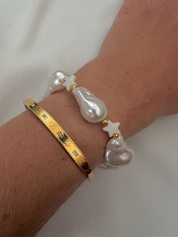 Baroque imitation pearl star gold bracelet