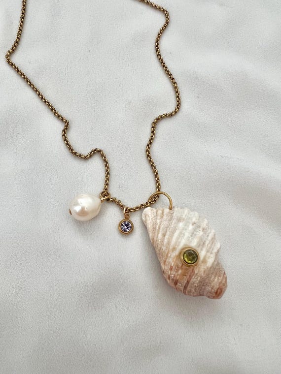 Natural shell pearl green lilac Cubic Zirconia stone gold chain necklace