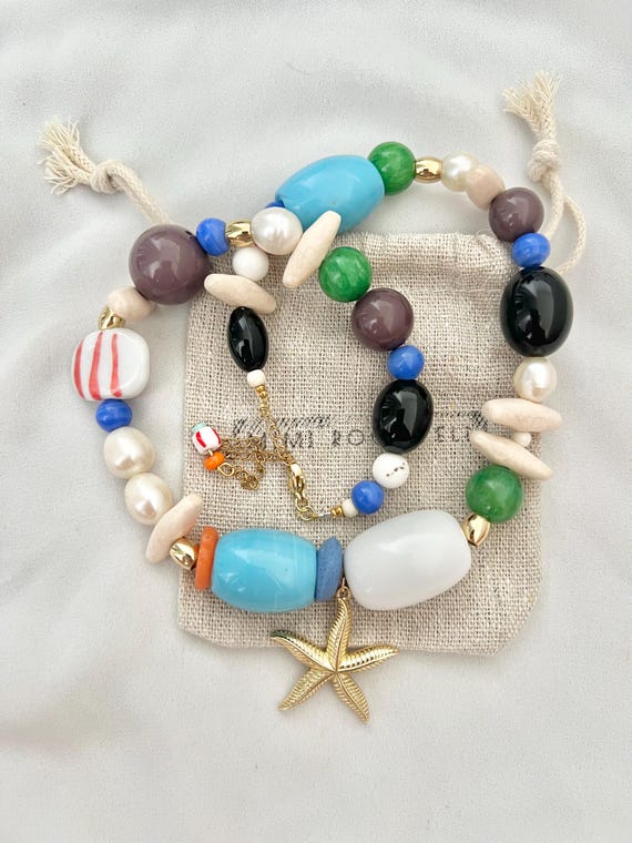 Starfish pendant mix of large beads and pearl multicoloured gold necklace