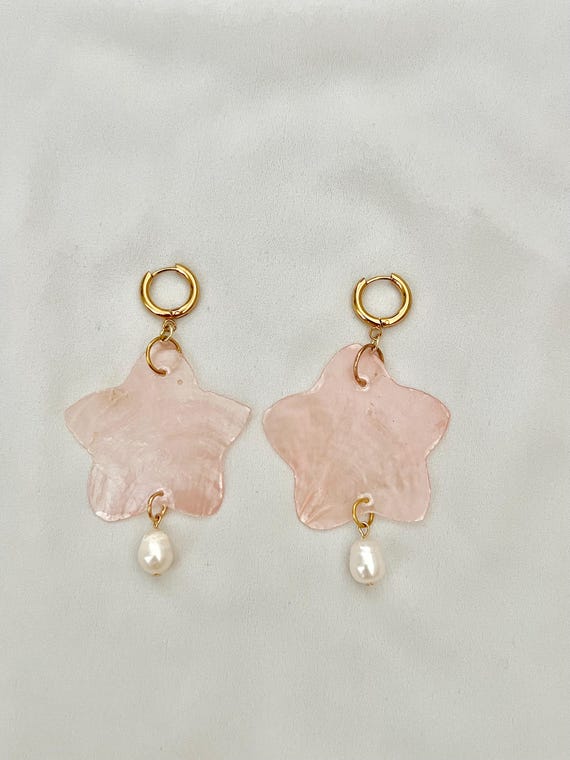 Pale pink Capiz shell star pearl gold hoop earrings