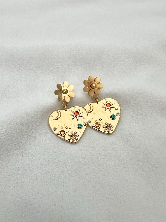 Celestial Heart flower stud Earrings – Chunky Gold Statement Earrings