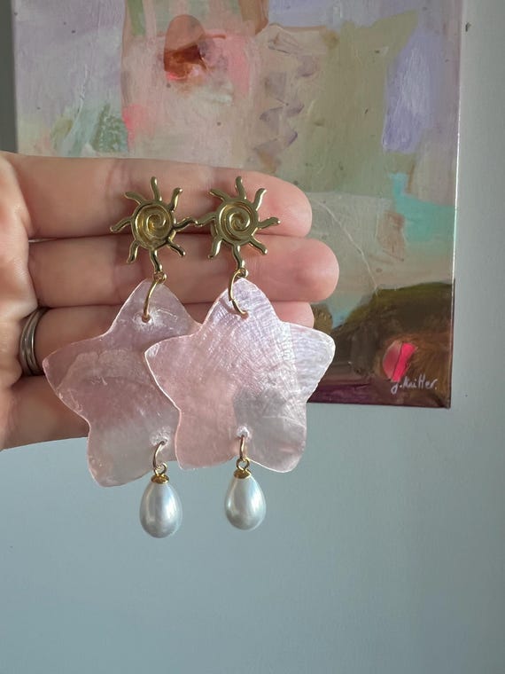 Pale pink Capiz shell star sun gold pearl earrings