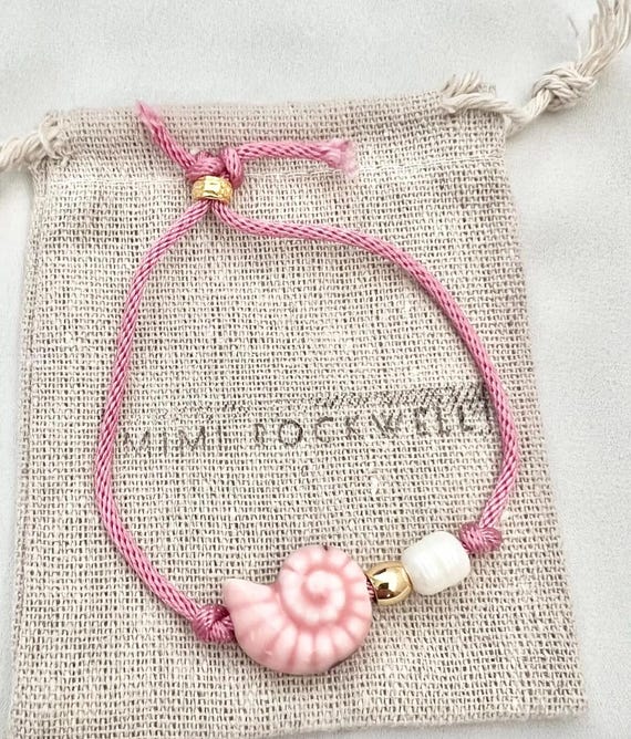 Pink shell pearl string bracelet