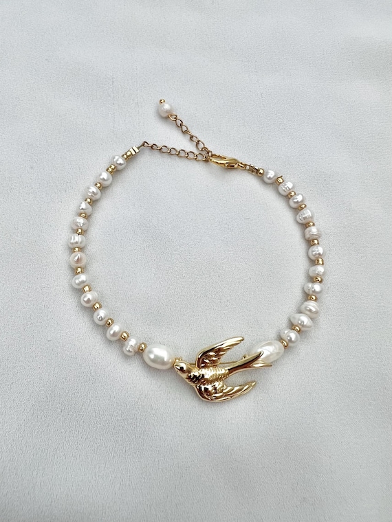 Swallow Freshwater pearl gold bracelet