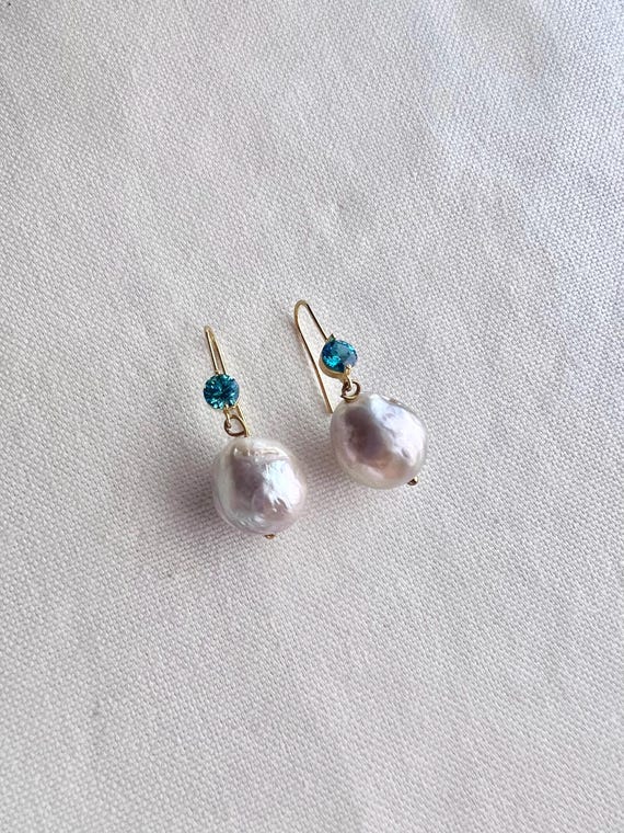 Large near round Baroque pearl blue Zircon gold earrings