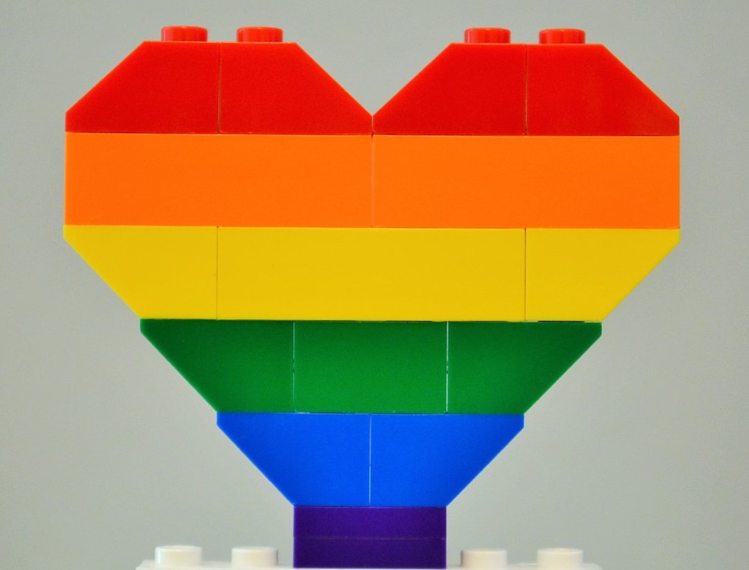 Rainbow Heart with Instructions Build Your Own with LEGO® Bricks -   Italia