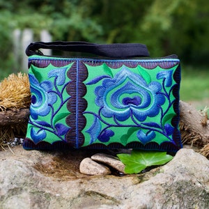 Embroidered Hmong purse | coin purse | wristlet | Thai purse | boho purse | colourful purse | ethnic purse | gifts for her