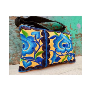 Embroidered Hmong purse | coin purse | wristlet | Thai purse | boho purse | colourful purse | ethnic purse | gifts for her
