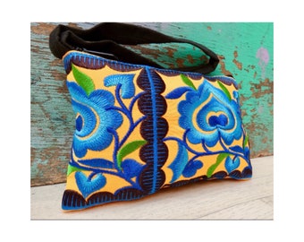 Embroidered Hmong purse | coin purse | wristlet | Thai purse | boho purse | colourful purse | ethnic purse | gifts for her