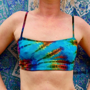 Tie-dye bralette | Tie-dye crop top | festivalkleding | yogatop | Crop top met bandjes |