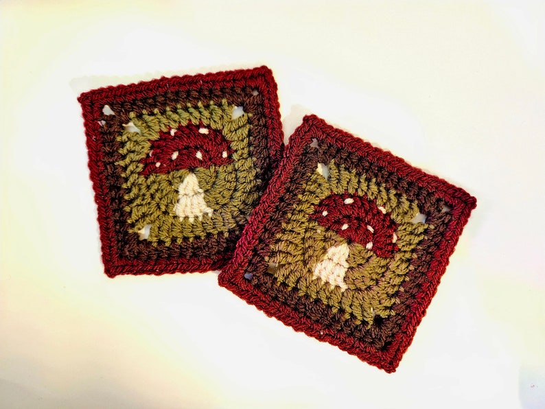 Toadstool / mushroom crochet granny square pattern image 1