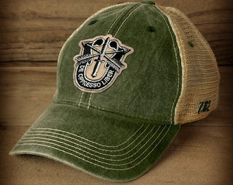 Gorra de camionero vintage con el logotipo de las Fuerzas Especiales del Ejército de EE. UU.