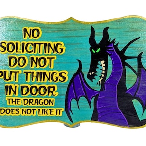 Maleficent Dragon inspiriert No Soliciting Holzschild