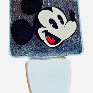 Luz de noche inspirada en Mickey Mouse