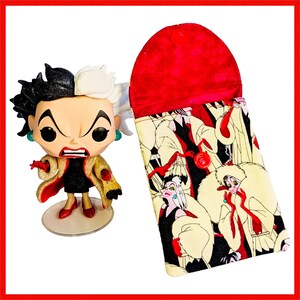 Cruella Devil-inspired ID cardholder, Small Wallet, Badge Holder