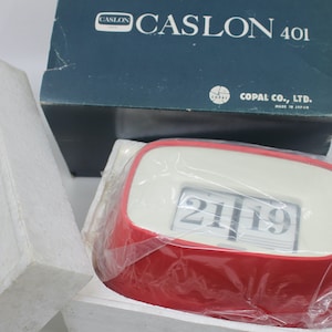 Caslon clock - Etsy 日本