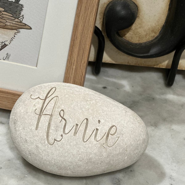 Personalised Engraved Pet Memorial , Engraved memorial pebbles , Dog memorial, Laser Engraved Stone , Garden marker, Furbaby, Cat memorial