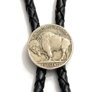 Echte Büffel-Nickel-Bolo-Krawatte - personalisierte Schnurfarbe, -länge und -spitzen / T01