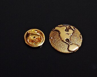 Amazing Details COLOSSEUM Lapel Pin Tack Pin E11