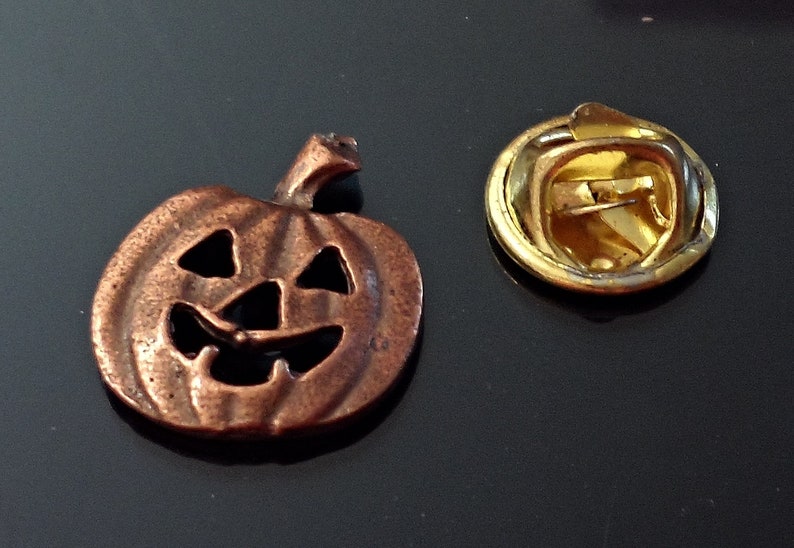 Amazing Details HALLOWEEN Pumpkin JACK O LANTERN Lapel Pin Tack Pin Tie Tack E50