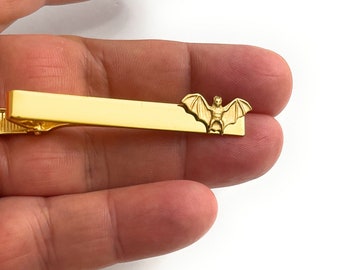 Bat  Tie clip  Tie bar pin / P54