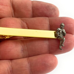 Football Player Tie Clip  Pins, Tie bar /P02