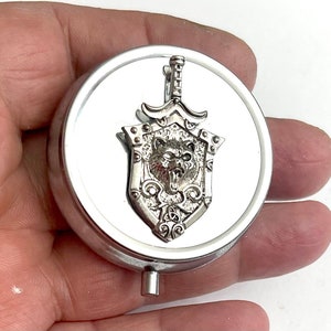 Amazing Viking Style Wolf shield Compartment Pill Box Pill Case Container  / T04