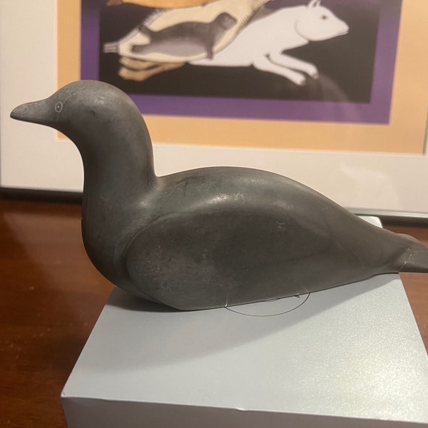 Sculpture d'oiseau inuit vintage Silas Tukallak (né en 1950) Sanikiluaq