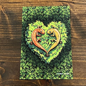 Verliebte Salamander Postkarte, Cottagecore Dekor, rauchige Berge Kunst, Valentinstag Karten, Appalachian Print