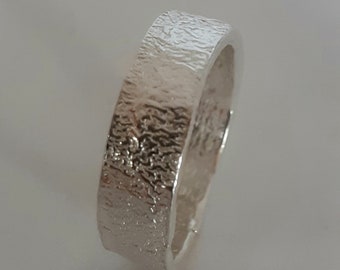 Reticulated sterling silver and gold ring ,size R,handmade in Scotland