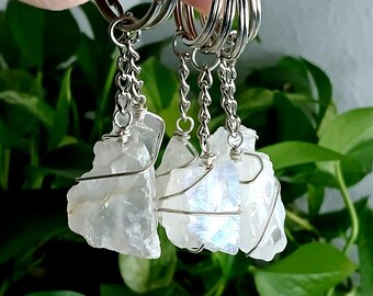 Aura Quartz Crystal Keychain: Iridescent Gemstone Key Ring