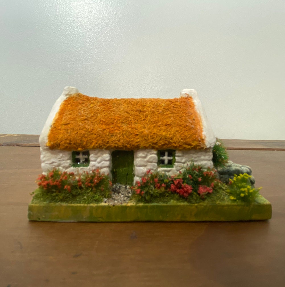 Handmade Irish Cottage Ornament - Golden Authentic Thatch, Rustic Green Door, and Outdoor Heather