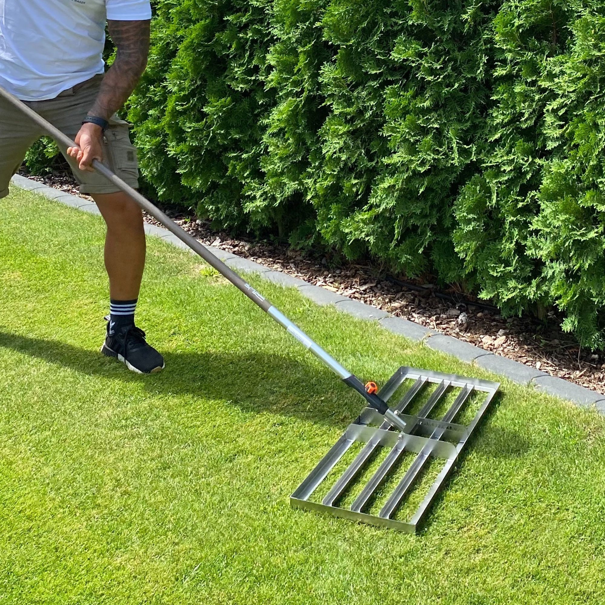 Original RISISANI Rasenrakel L80 Premium lawn leveling rake in