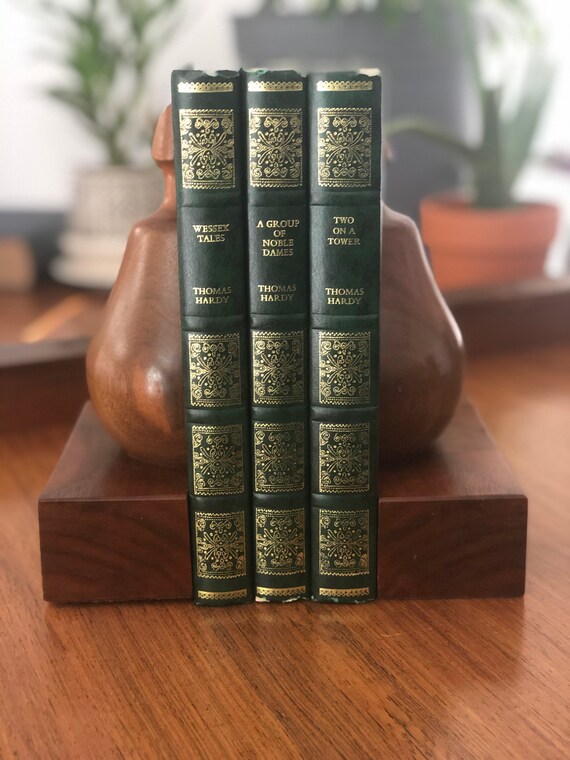 Wooden Pear Bookends 