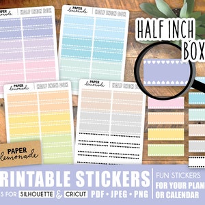 Peut inclure: Autocollants imprimables pour planificateurs et calendriers. Les autocollants sont des cases de 1,27 cm avec différentes couleurs et motifs. Les couleurs comprennent le violet, le bleu, le rose, le jaune et le vert. Les motifs comprennent des cœurs, des points et des lignes.