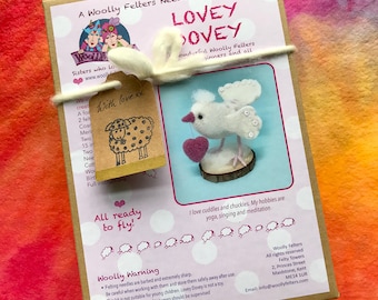 Lovey Dovey Needle Felting Kit, needle felting kit, felt bird. craft kit, needle felted bird, Woolly Felters