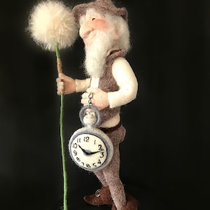 Needle felting tutorial, needle felted doll, father time, needle felting pattern, Woolly Felters, Judy Balchin image 3