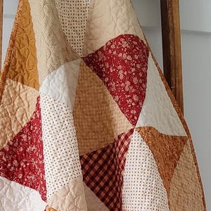 Édredon fait main pour bébé fille : couleurs d'automne, rouille, beige, crème, souvenir d'héritage