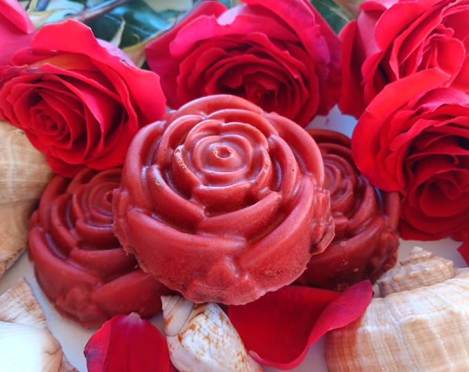 Coconut Milk, Rose Petal, Mint & Kaolin Clay