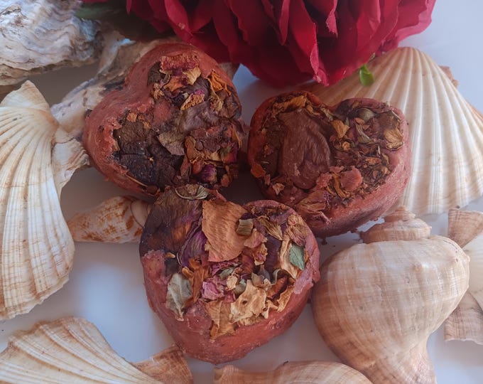 Coconut Milk, Rose Petal, Mint and Kaolin Clay!