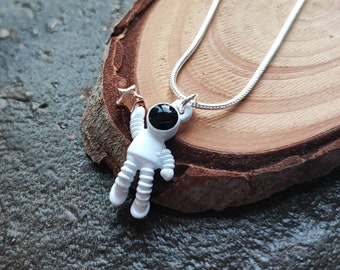 Spacemen Holding Stars Friendship Necklace Set
