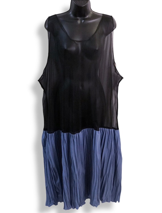 Vintage Black Sheer Mesh Blue Pleated Hem Oversiz… - image 1