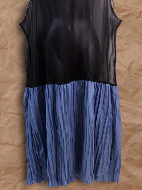 Vintage Black Sheer Mesh Blue Pleated Hem Oversiz… - image 3